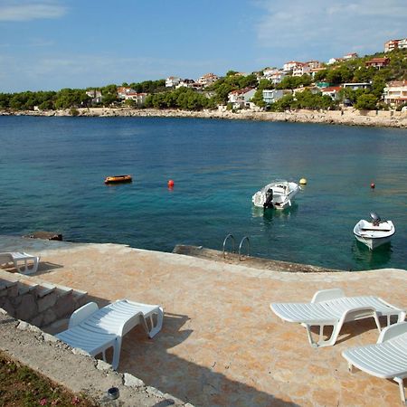 Apartments By The Sea Bilo, Primosten - 14601 Primošten Exterior foto